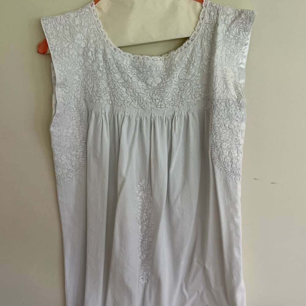 Mi Golodrina white mantha dress